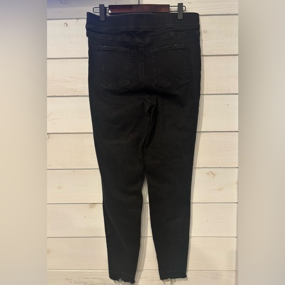 SPANX Black Skinny Jeans with Stretch Fit - Picture 11 of 11